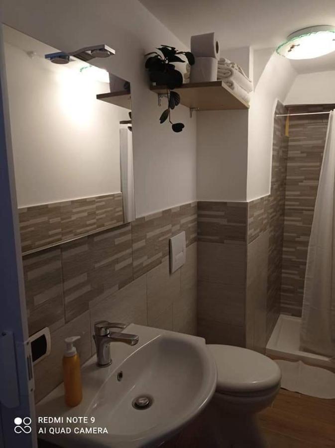شقة L' Altra Casa باري المظهر الخارجي الصورة
